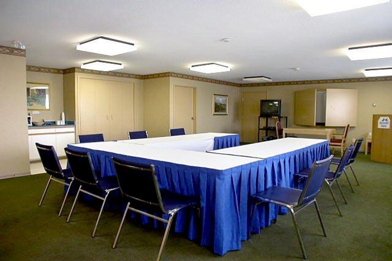 Accent Inns Kamloops Bagian luar foto